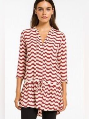 ISABELLA SINCLAIR Coral Beige Swizzle Stripe Tunic 3/4 Sleeve M Anthropologie